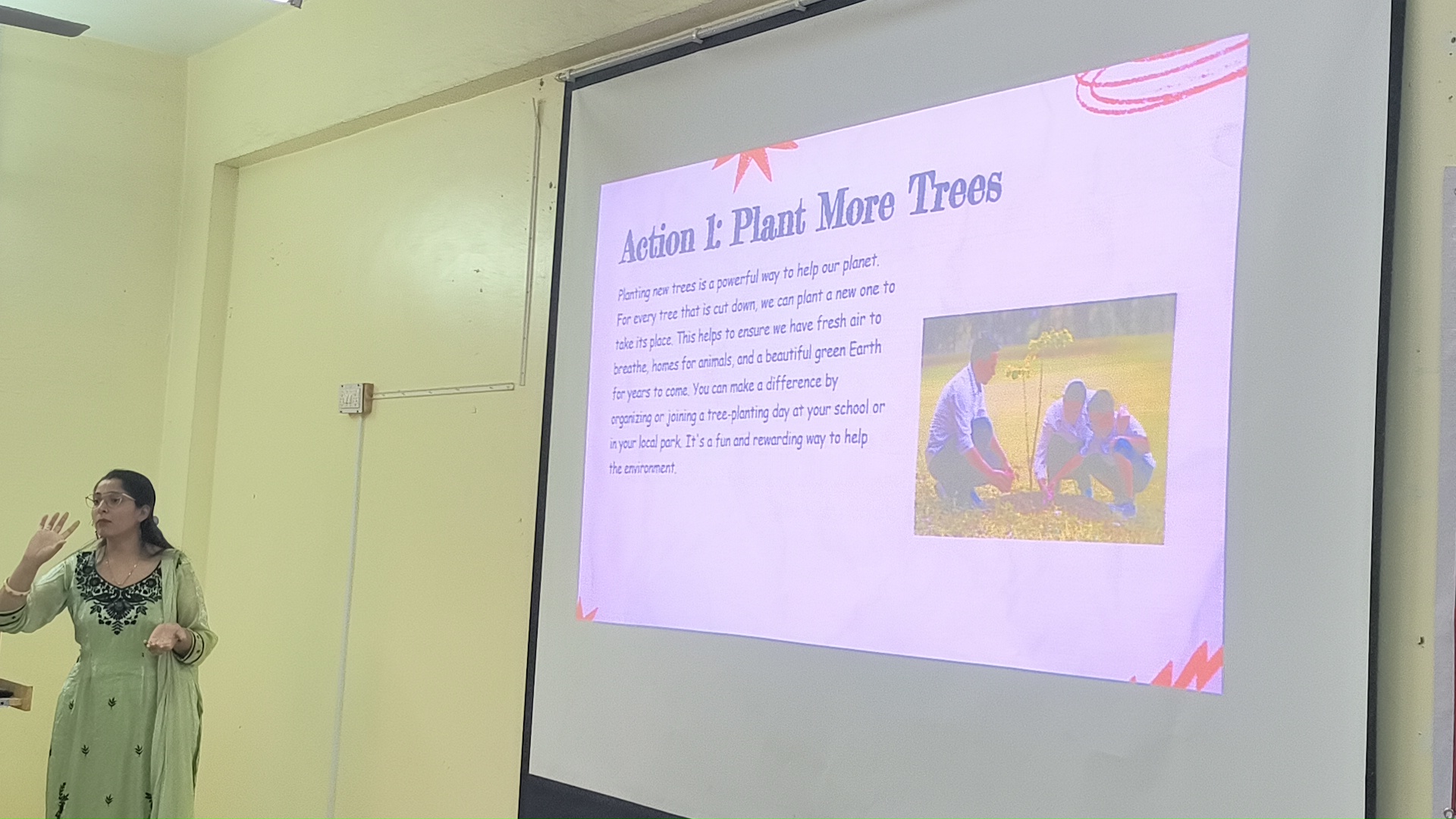 Seminar on National Education Day at HKMV 
